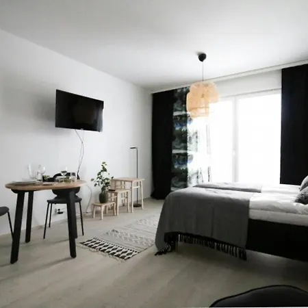 Convenient For 2 In Linnanmaa *